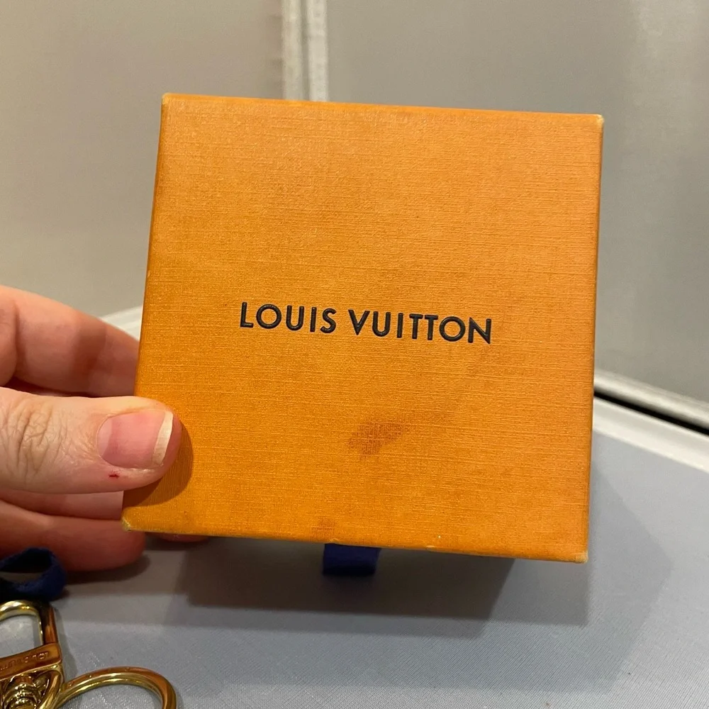 Used Louis Vuitton Logo Glass Initials Keychain Bag Charm Full Inclusion Auth!! - Picture 6 of 12